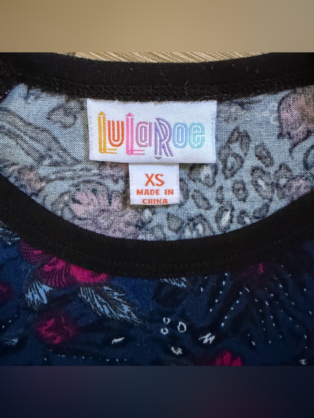 LULAROE Randy Baseball Tee EUC - Picture 4 of 8